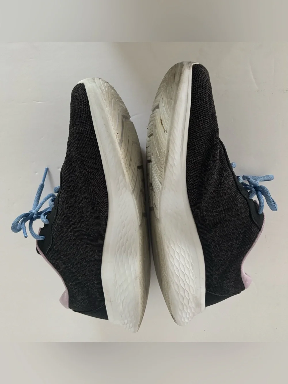 Skechers Black Athletic Sneakers with Light Blue Laces and Lavender Collar